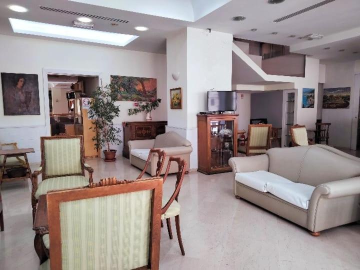 Hotel Pace San Giovanni Rotondo Ngoại thất bức ảnh