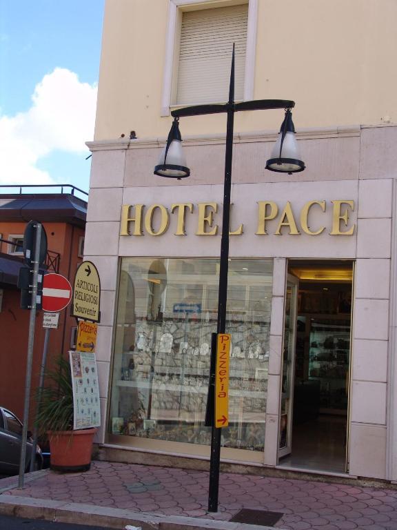 Hotel Pace San Giovanni Rotondo Ngoại thất bức ảnh