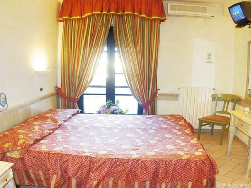 Hotel Pace San Giovanni Rotondo Ngoại thất bức ảnh